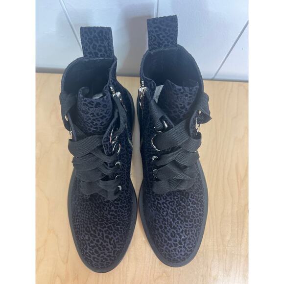 NIB Zadig & Voltaire Laureen Leo Suede Lace Up Ankle Boots Size EU 39/US 8 - Picture 3 of 11